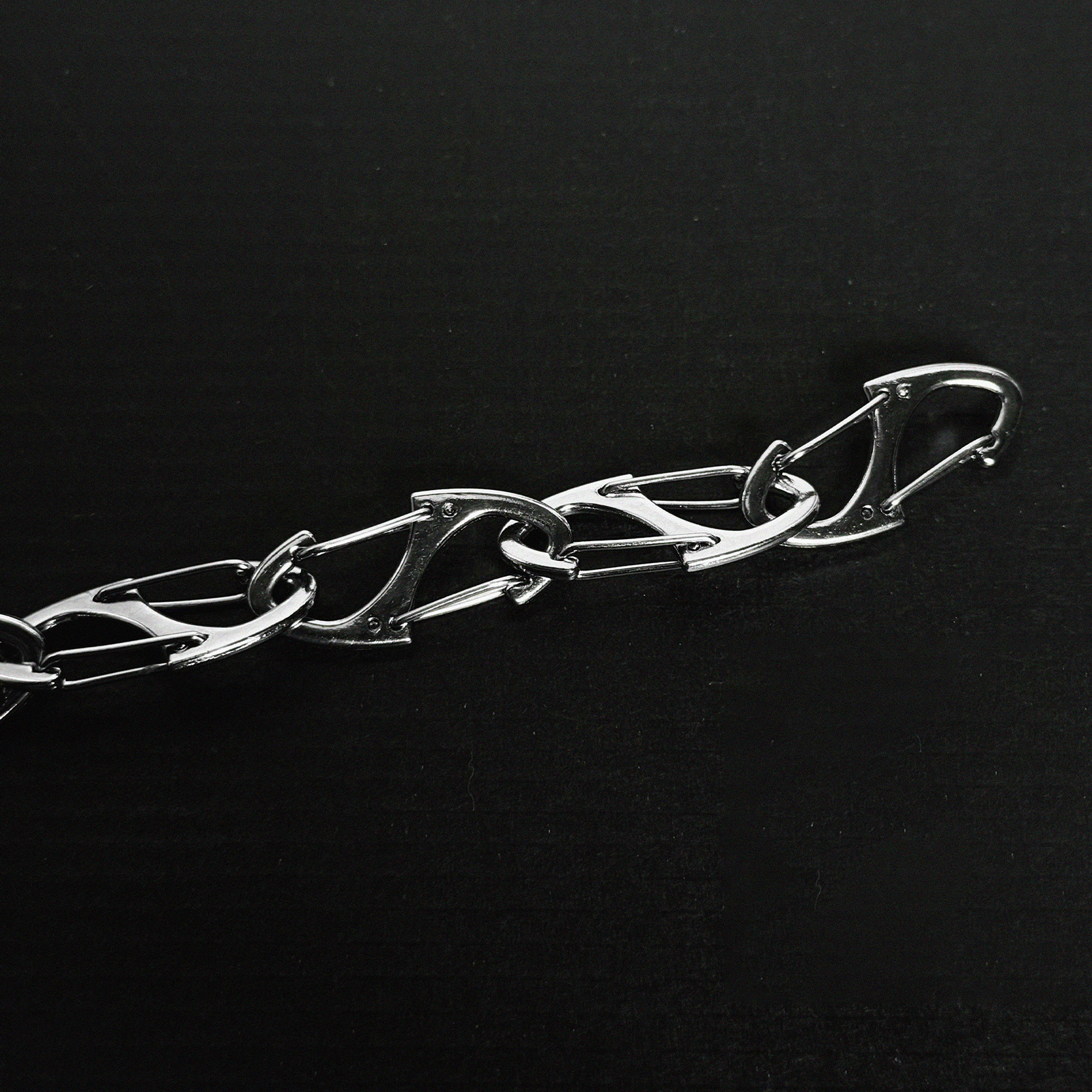TRIBAL NECKLACE