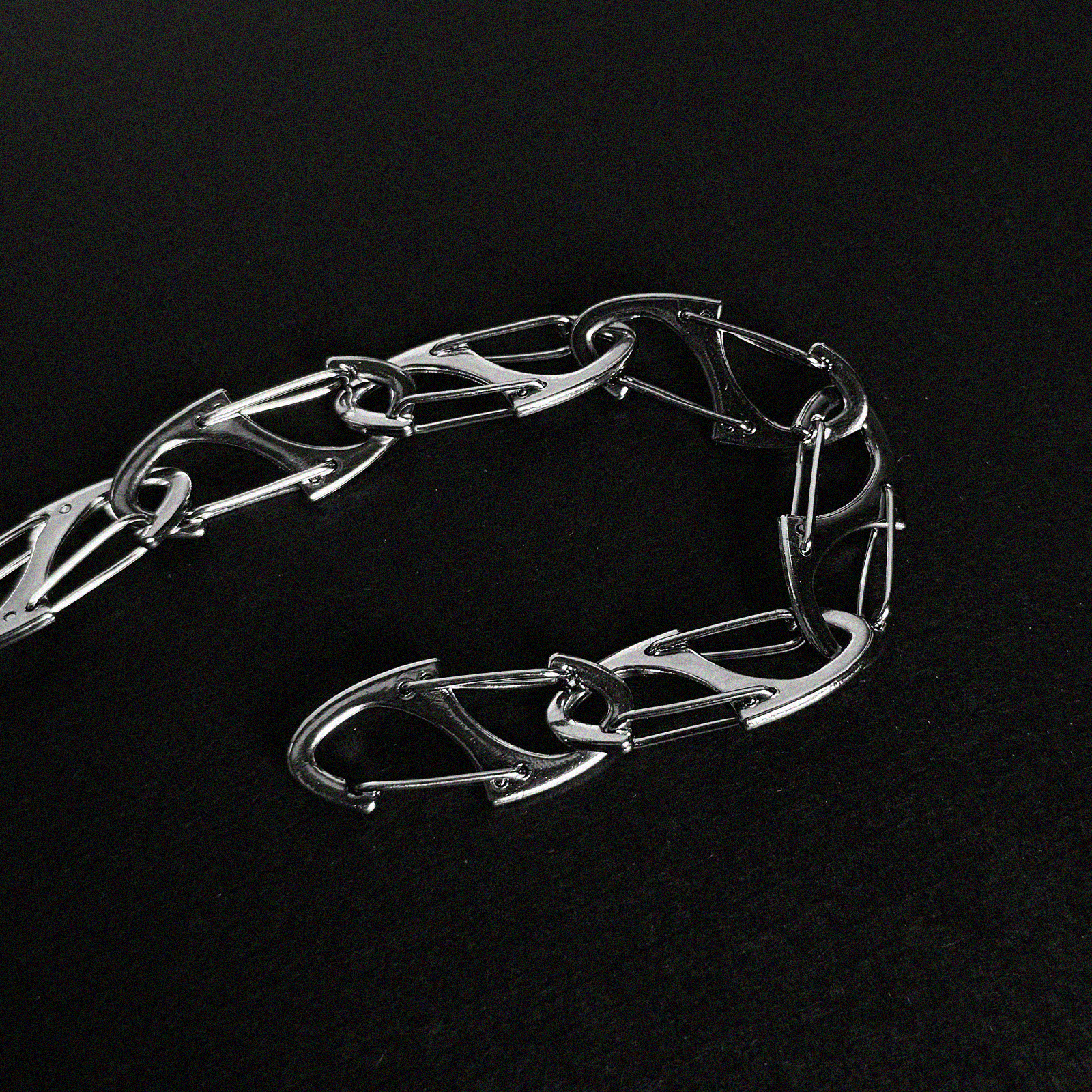 TRIBAL NECKLACE