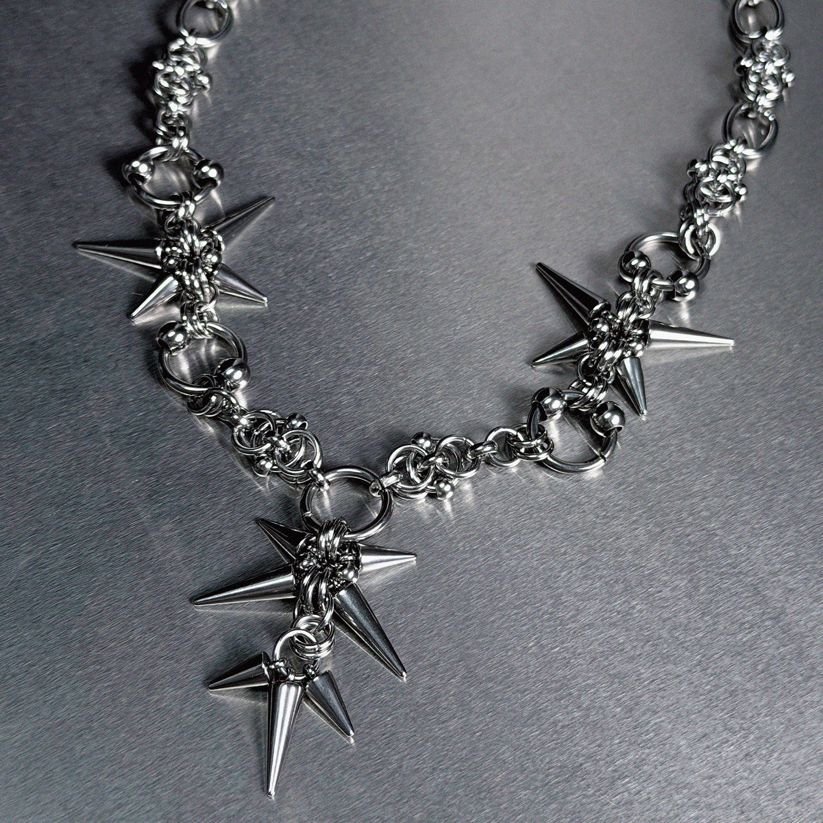 STAINLESS SPIKE CLUSTER
