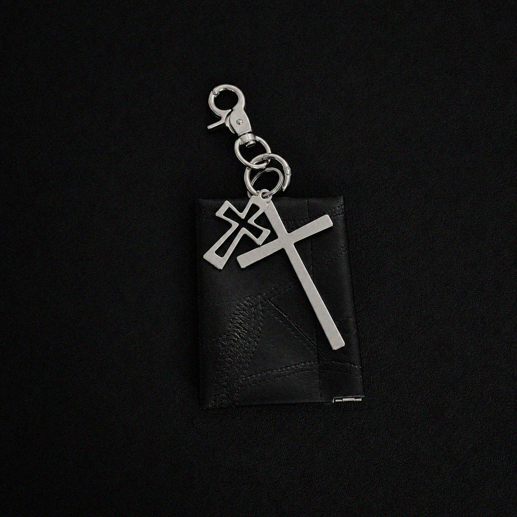 LAYERED CROSS UTILITY KEYCHAIN