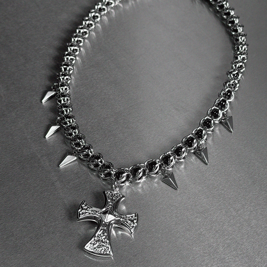 DARKWEAR TRIANGLE CROSS
