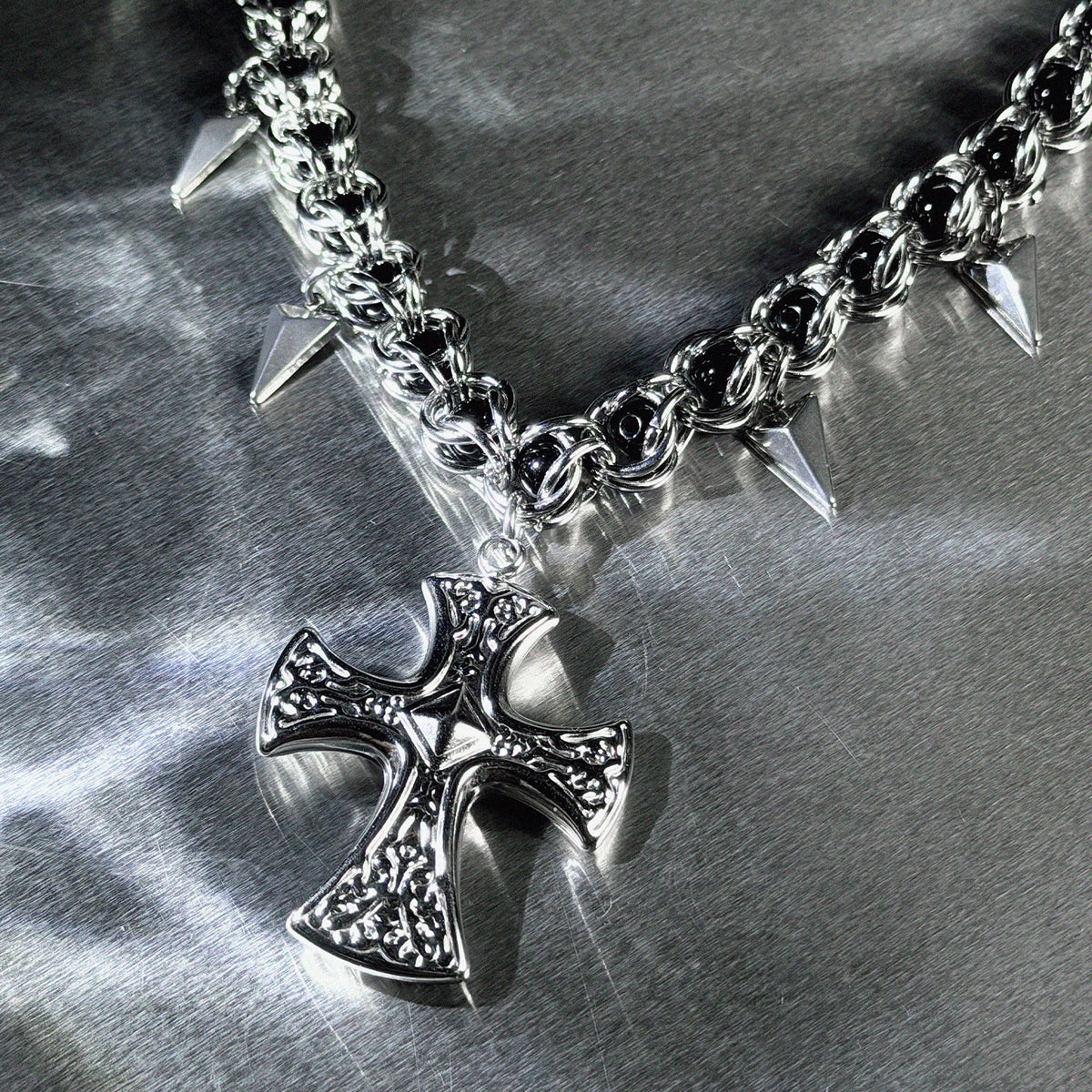 DARKWEAR TRIANGLE CROSS - KravxStudio