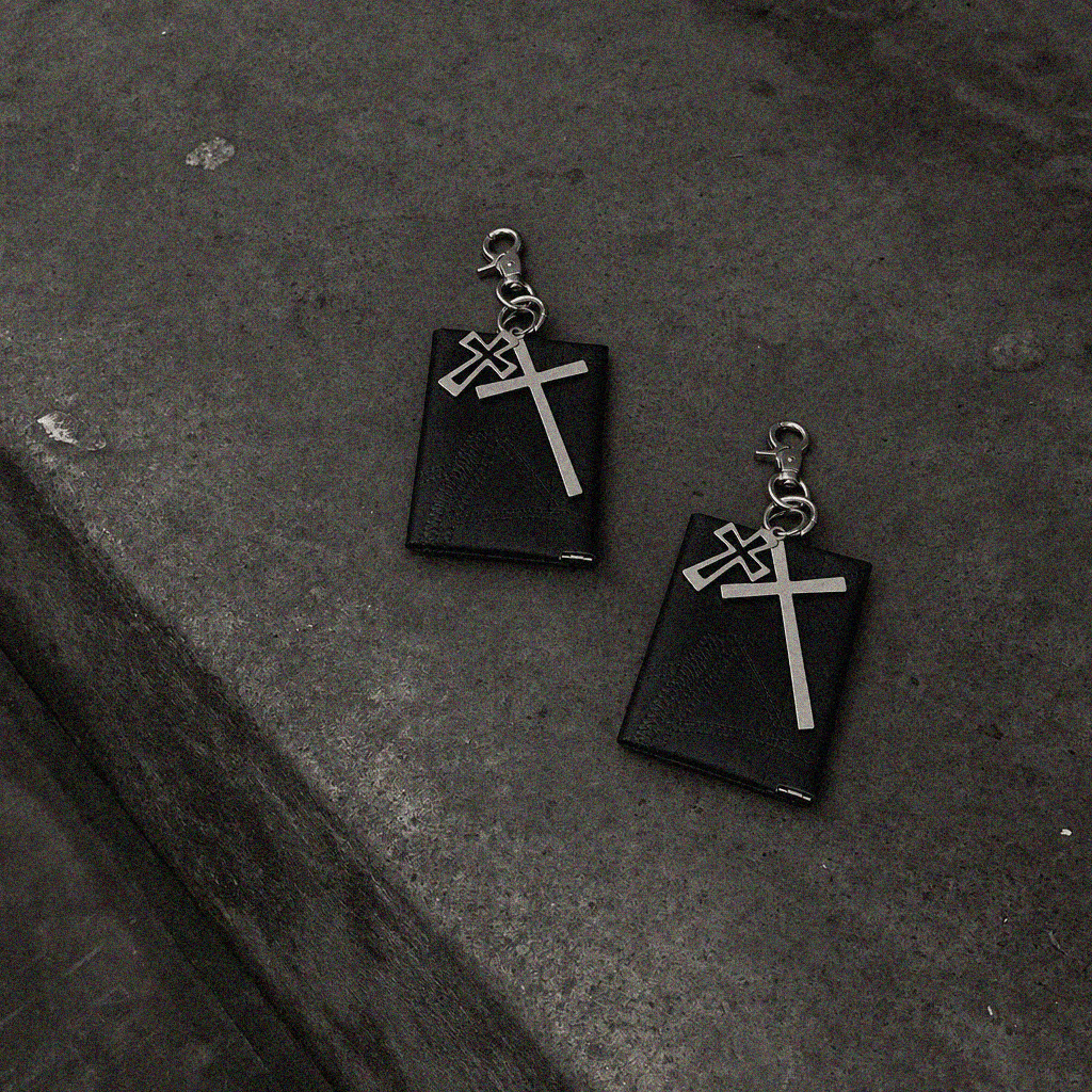 LAYERED CROSS UTILITY KEYCHAIN - KravxStudio