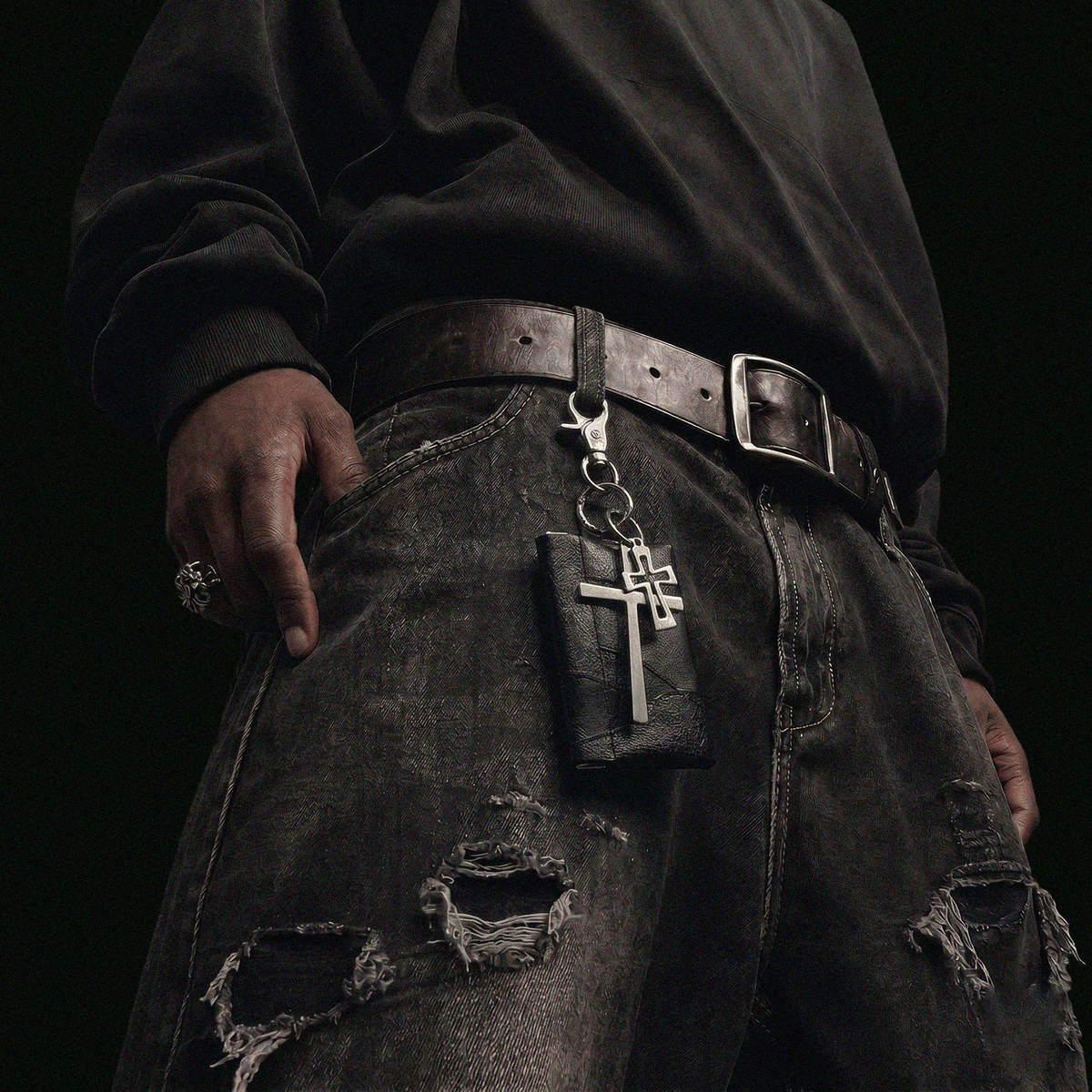 LAYERED CROSS UTILITY KEYCHAIN - KravxStudio
