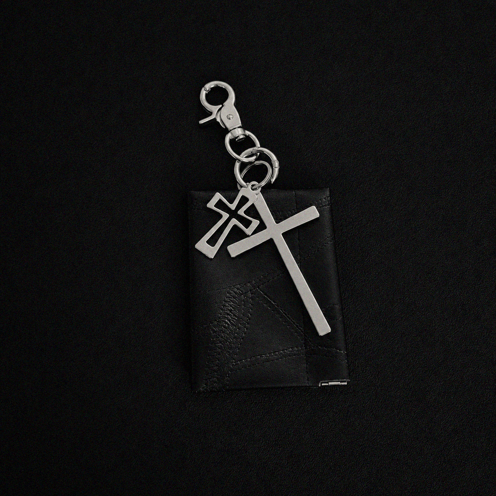 LAYERED CROSS UTILITY KEYCHAIN - KravxStudio
