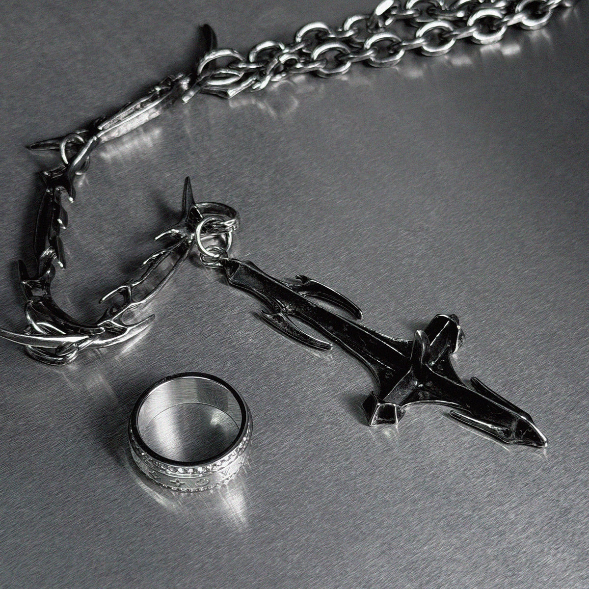 THORN CROSS - KravxStudio